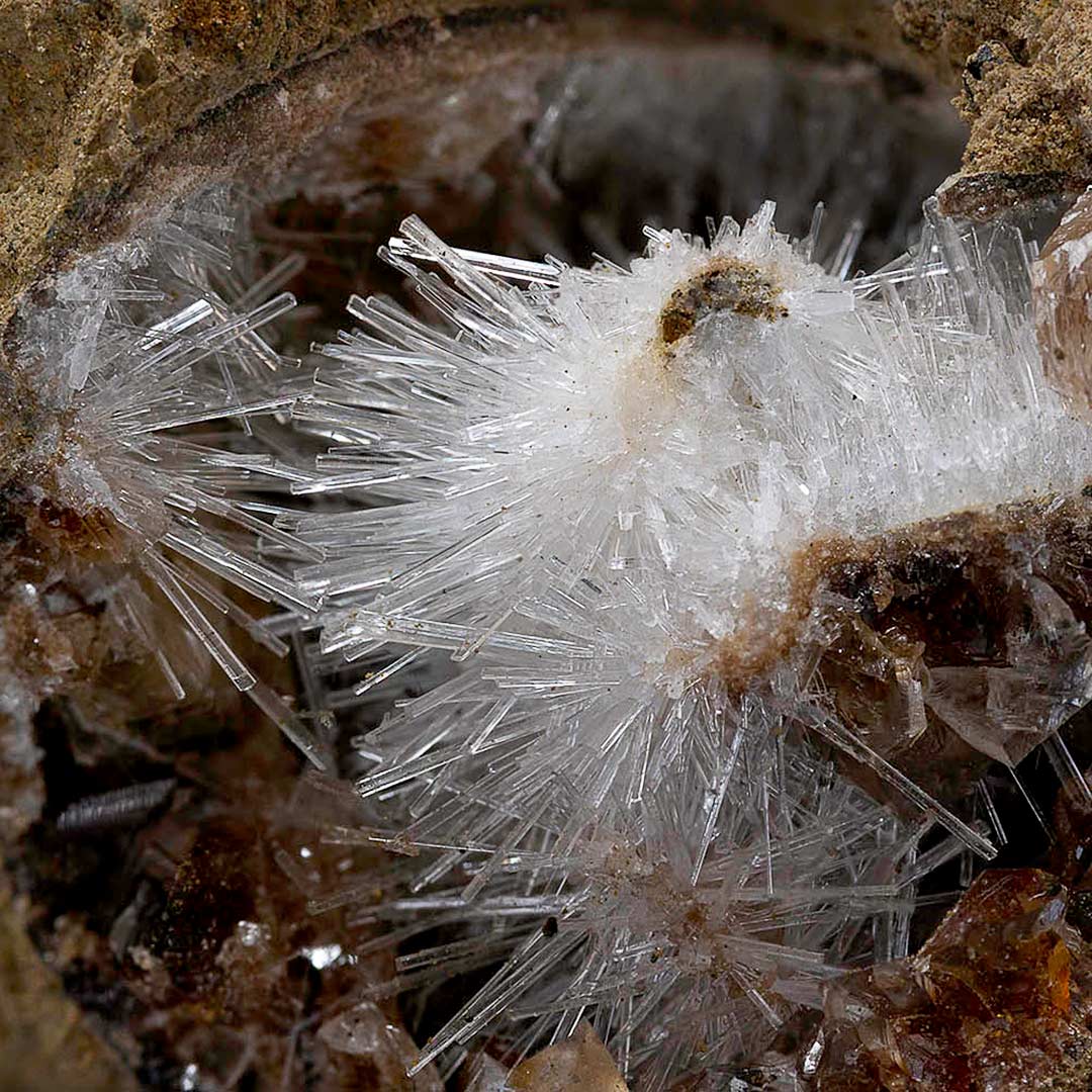 NATROLITE & CALCITE