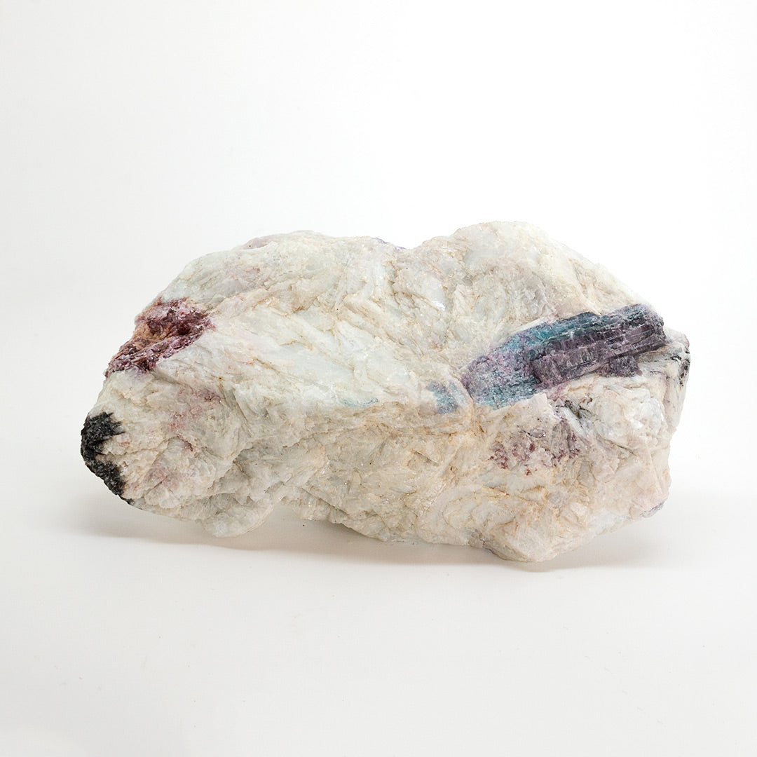 TOURMALINE IN ALBITE