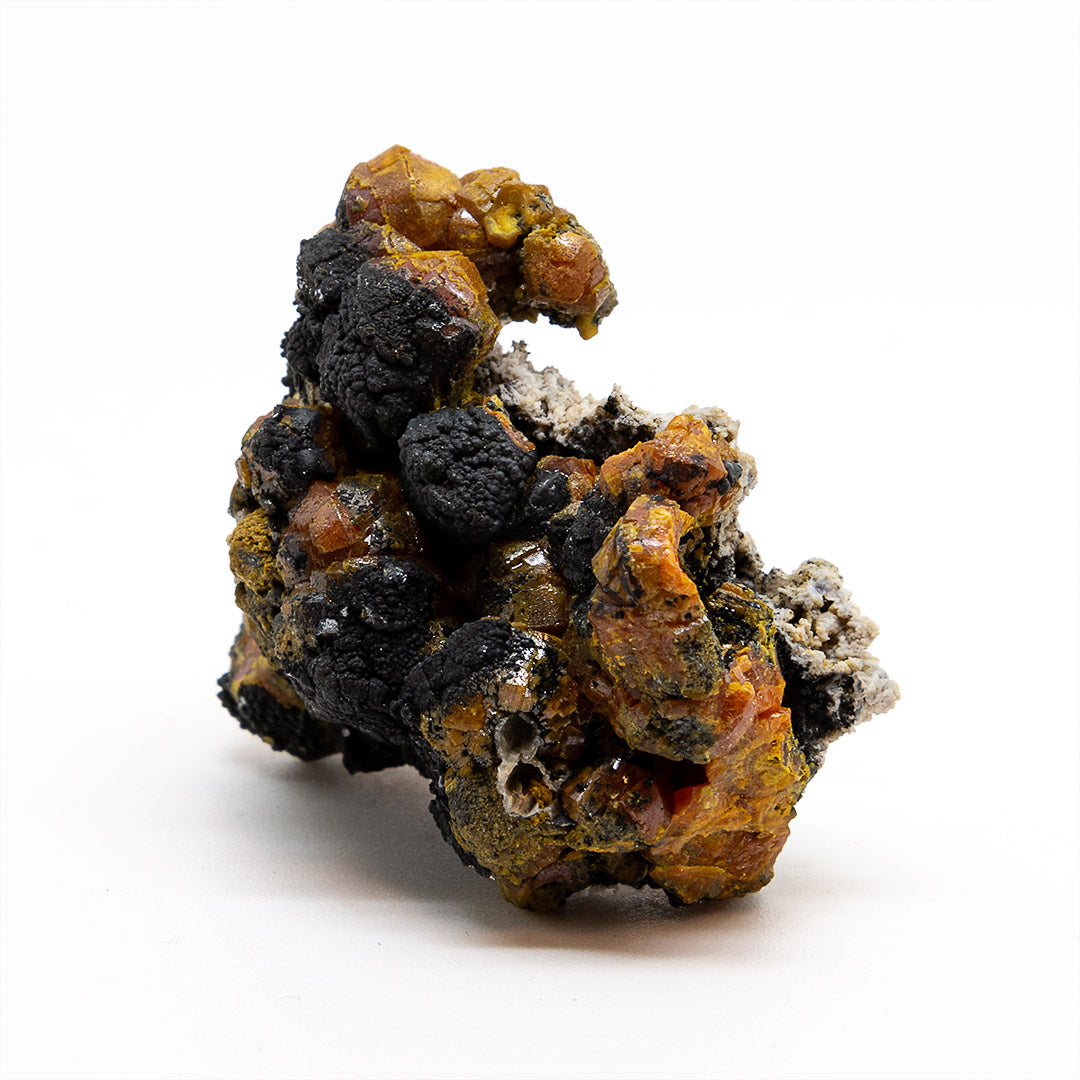 MIMETITE VAR CAMPYLITE, PYROLUSITE & QUARTZ