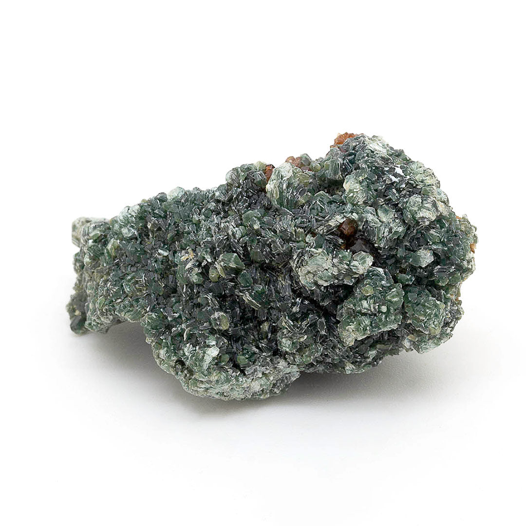 GARNET VAR HESSONITE WITH CLINOCHLORE
