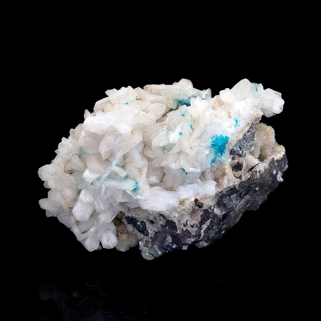 CAVANSITE ON STILBITE