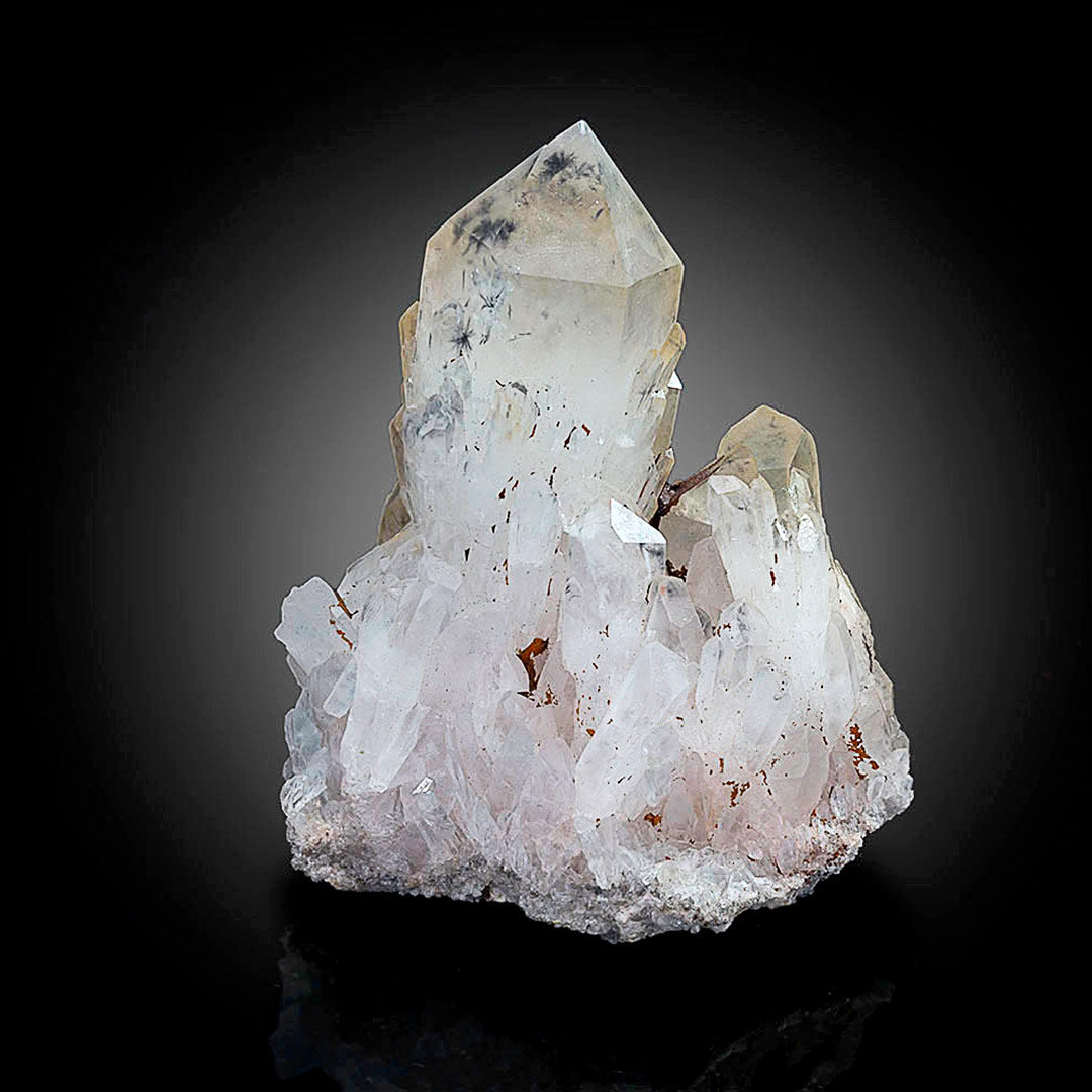 QUARTZ WITH HOLLANDITE