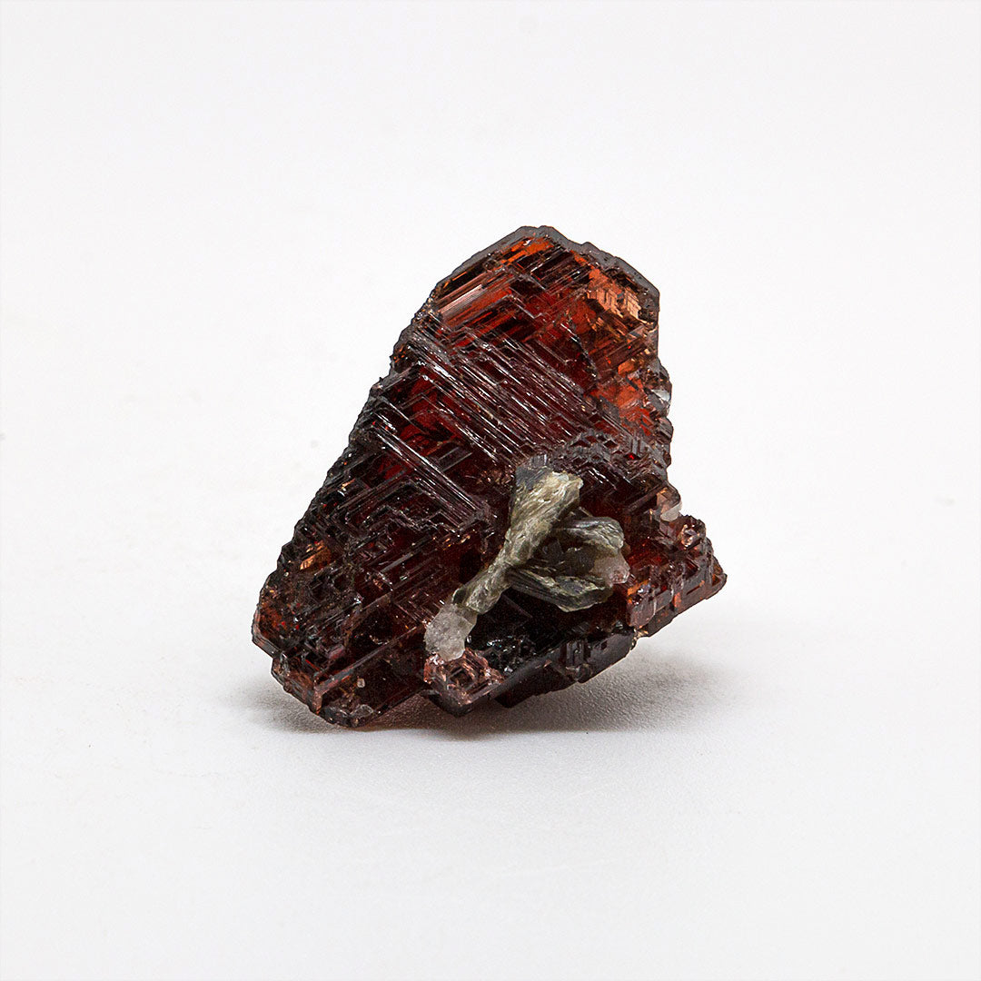 GARNET VAR SPESSARTINE (ETCHED) & MICA