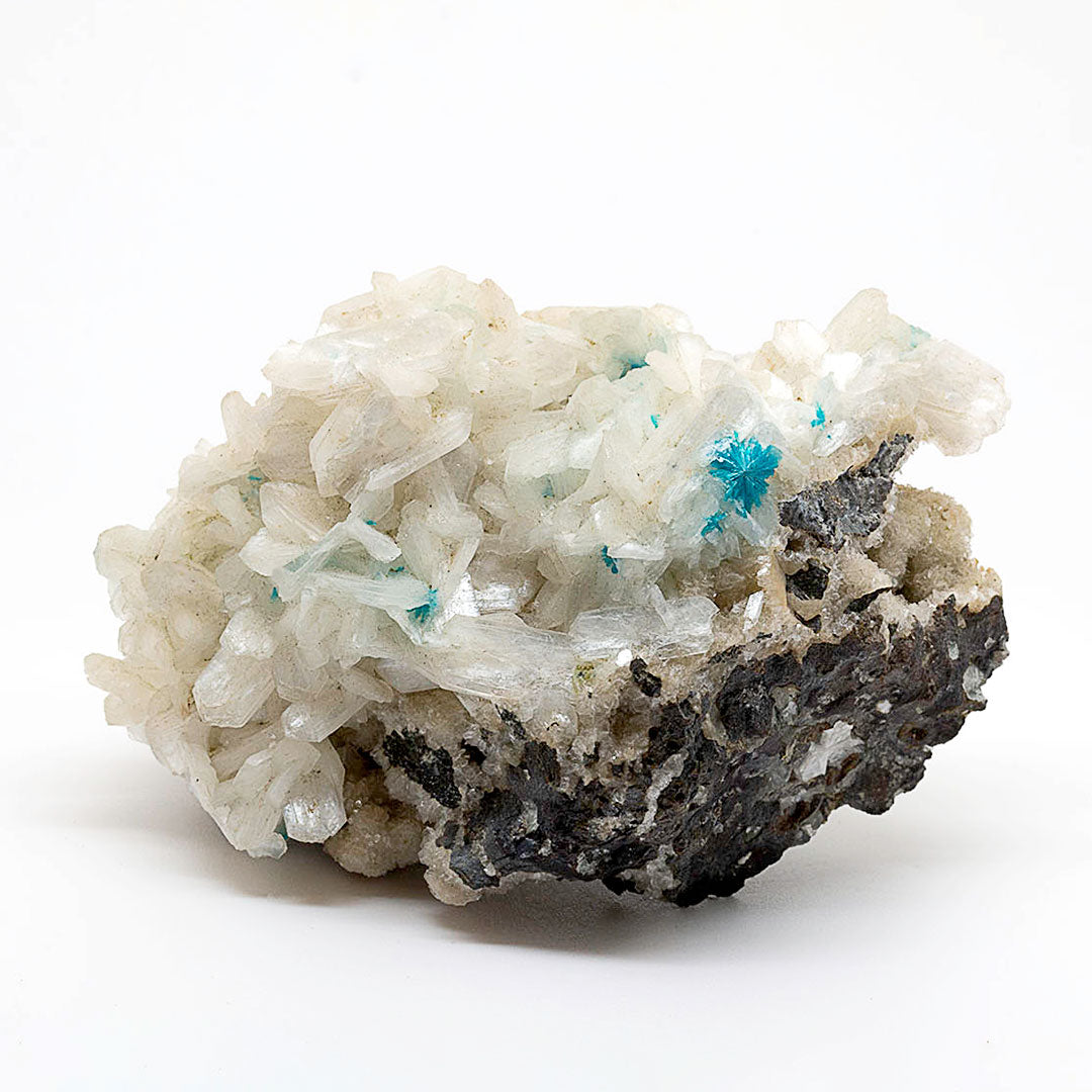 CAVANSITE ON STILBITE