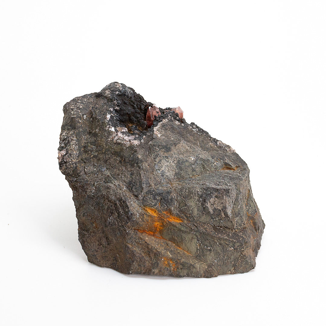 RHODOCHROSITE ON Mn-Fe OXIDE MATRIX