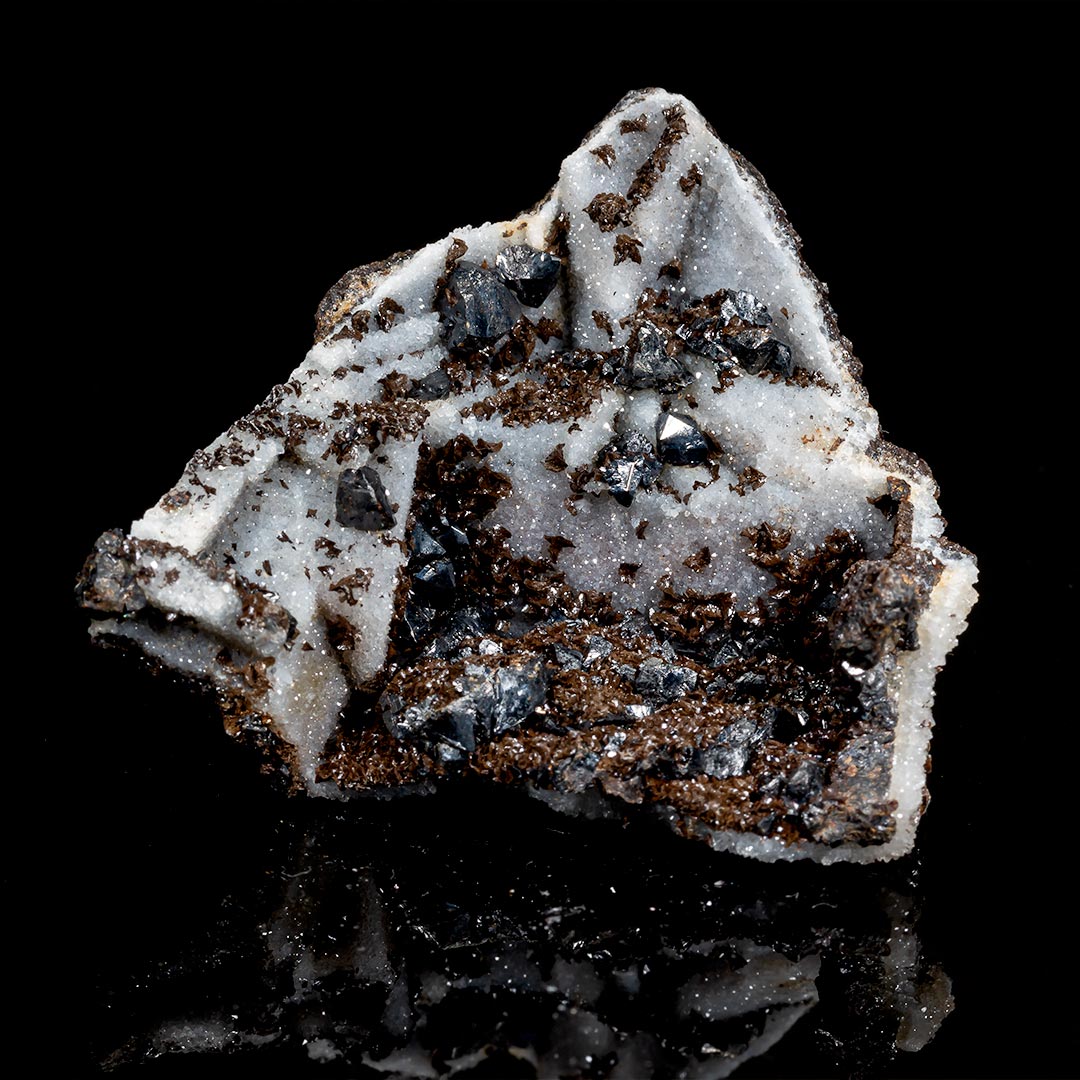 SPHALERITE ON QUARTZ EPIMORPH AFTER FLUORITE