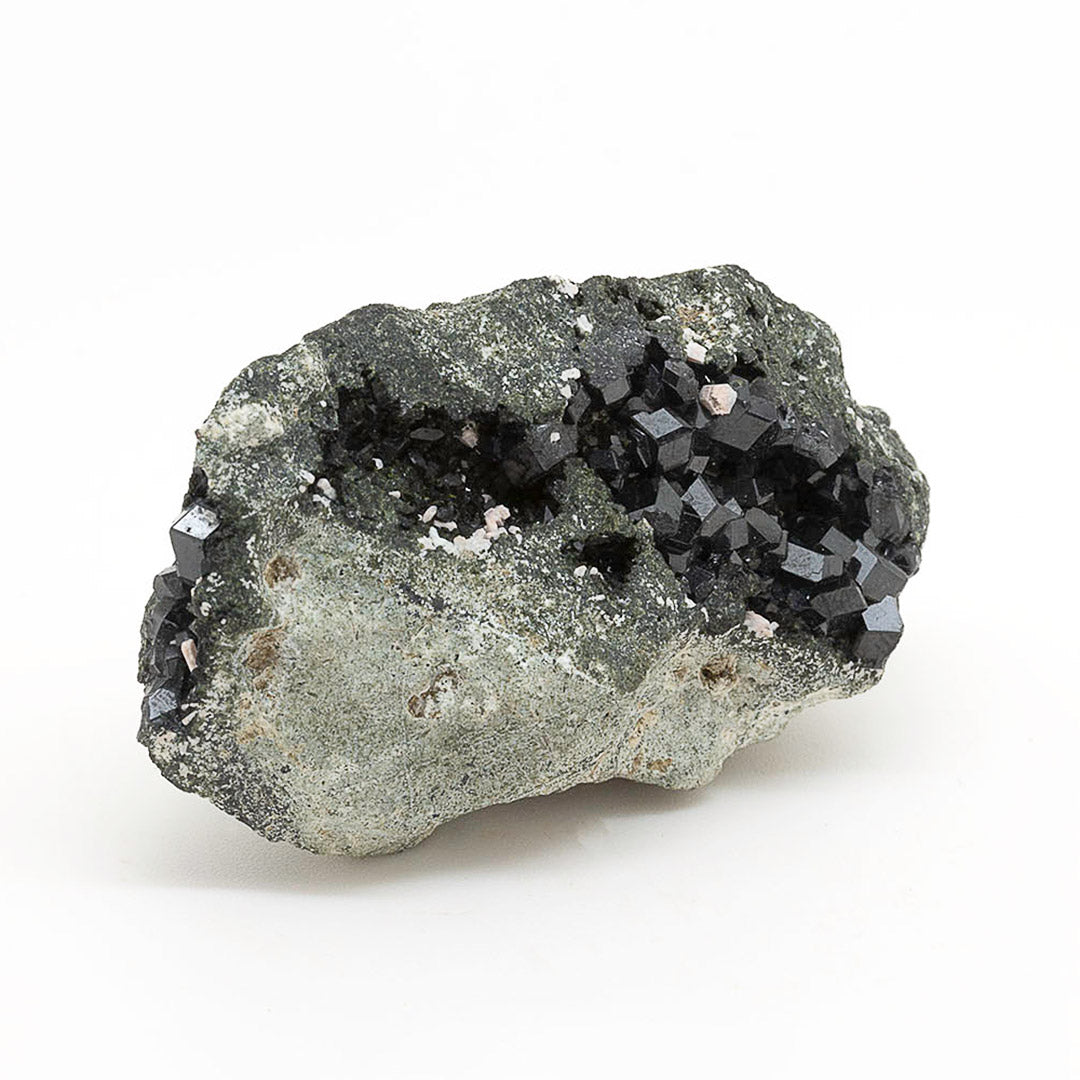 GARNET VAR MELANITE