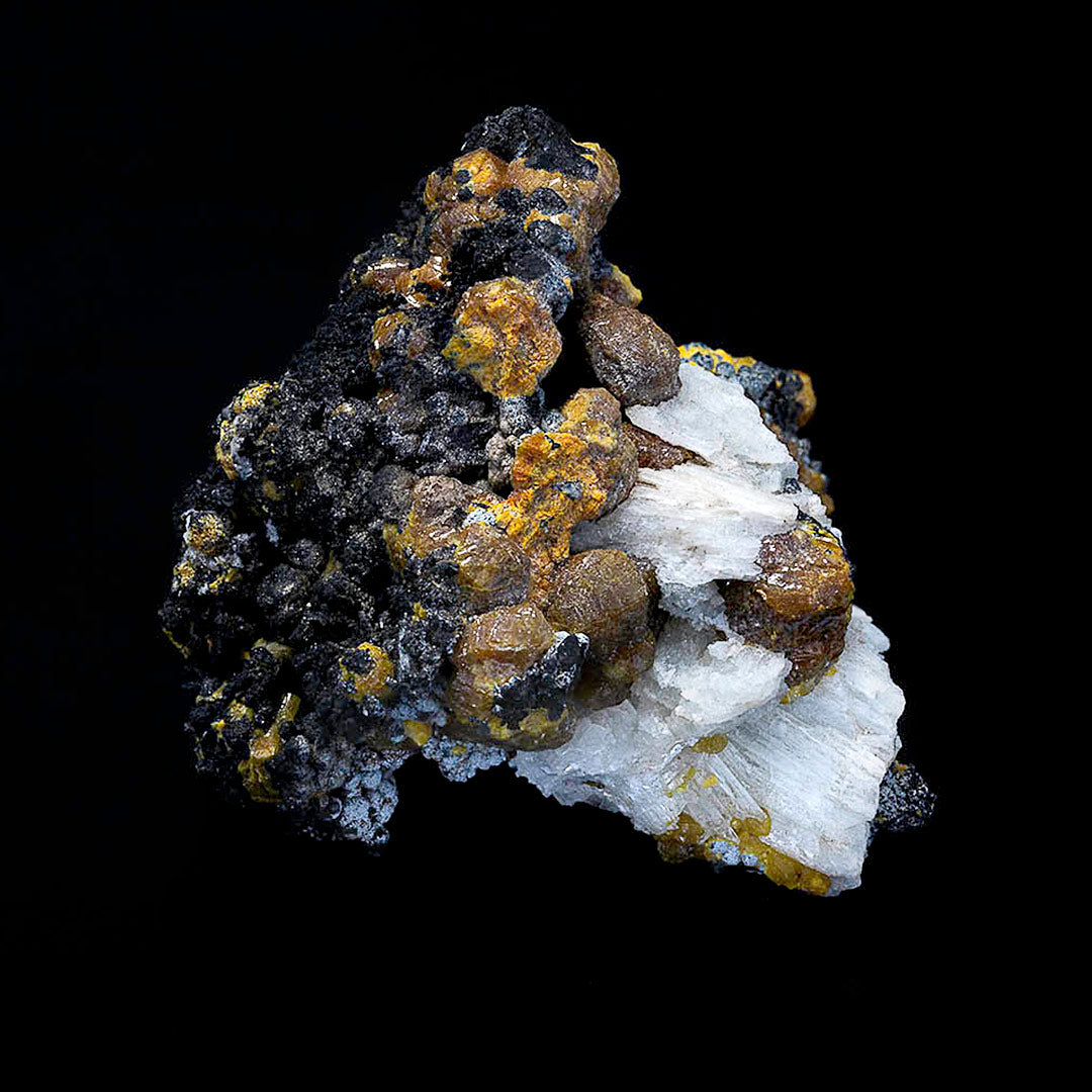 MIMETITE VAR CAMPYLITE, PYROLUSITE, BARYTE & QUARTZ